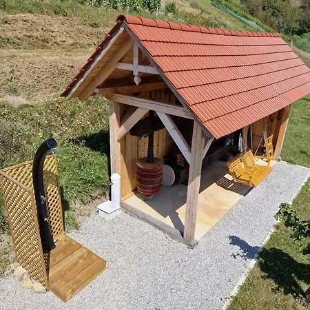 Vineyard Vinska Grajska Kasca Prázdninový dům Mirna