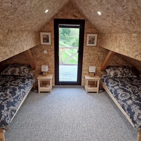 Ferienhaus Vineyard Vinska Grajska Kasca *