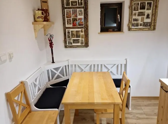 Vineyard Vinska Grajska Kasca Semesterbostad Mirna