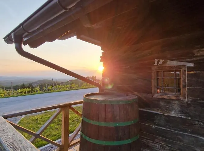 Vineyard Vinska Grajska Kasca Semesterbostad